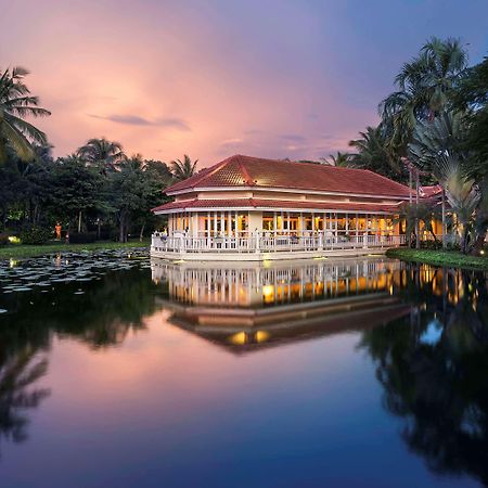 סיאם ריפ Sofitel Angkor Phokeethra Golf & Spa Resort מראה חיצוני תמונה